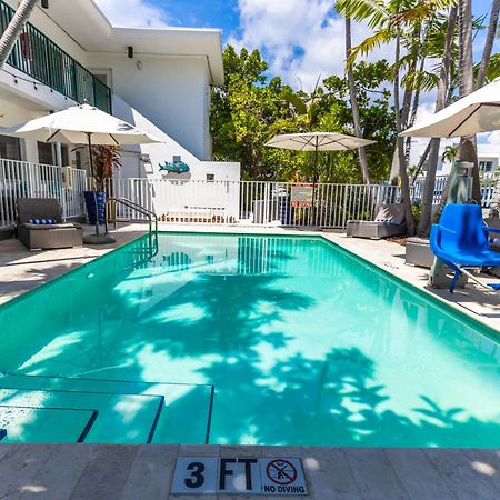 Seaside All Suites Hotel Miami Beach Exterior photo